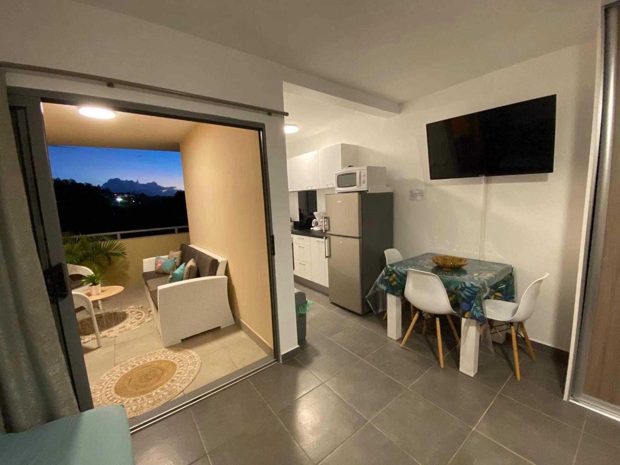 Tehautahi Cozy Lodge 2 Papeete  Exteriör bild